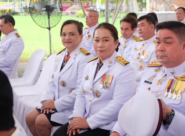 เข้าร่วมพิธีเสกนำพระพุทธมนต์ศักดิ์สิทธิ์และพิธีเวียนเทียนสมโภชน้ำพระพุทธมนต์ศักดิ์สิทธิ์ เพื่อใช้ในงานเฉลิมพระเกียรติพระบาทสมเด็จพระเจ้าอยู่หัว ... พารามิเตอร์รูปภาพ 1